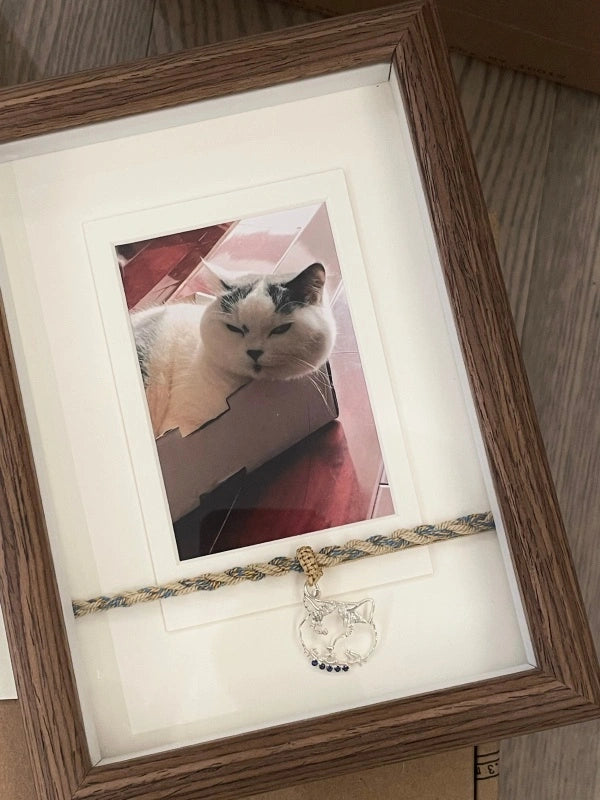 01 Custom Cat Portrait Pendant - Pet Jewelry | POMTIQUE custom handcrafted jewelry